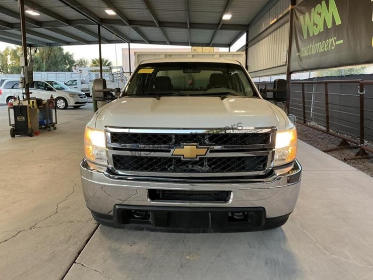 2014-chevrolet-silverado-2500hd-image-3