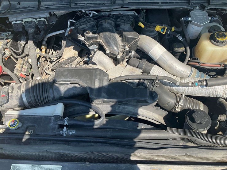 2016-ford-f250-lariat-image-11