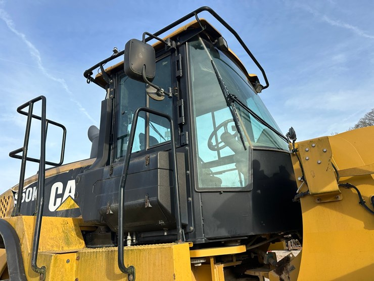 2012-caterpillar-950k-image-28