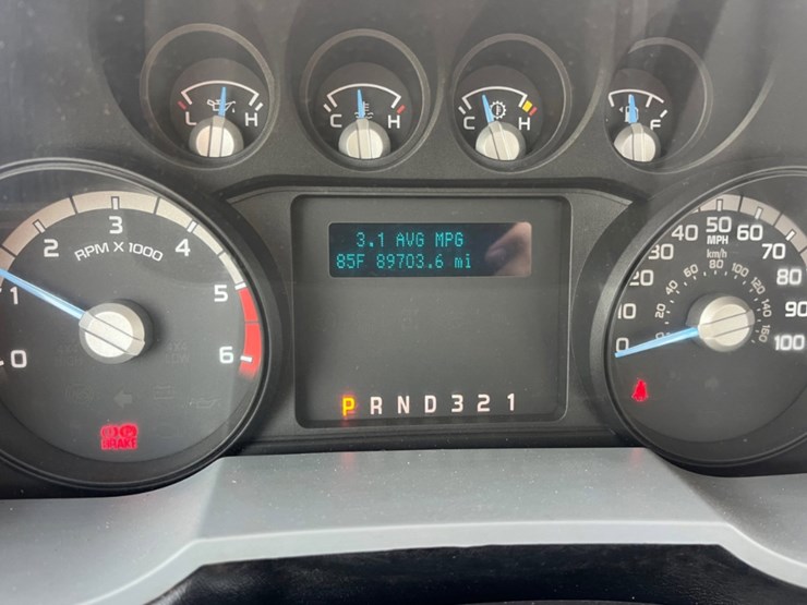2016-ford-f550-image-21