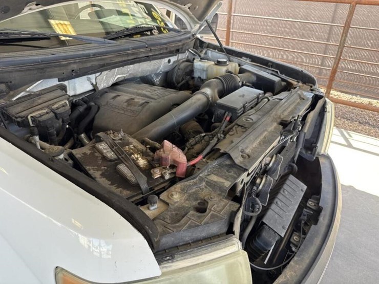 2011-ford-f150-image-14