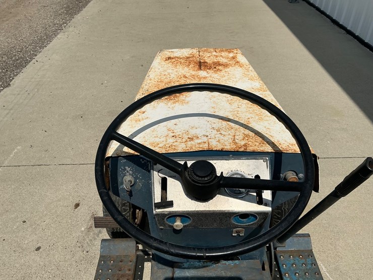 ford-tractor-image-9