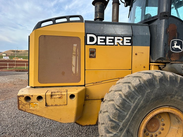 2005-deere-544j-image-23