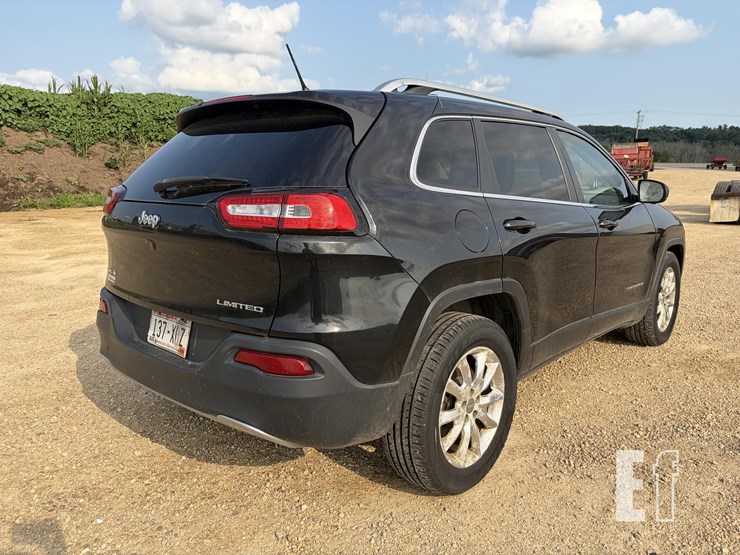 2015-jeep-cherokee-limited-image-3