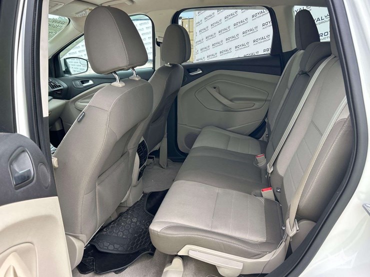 2014-ford-escape-image-21