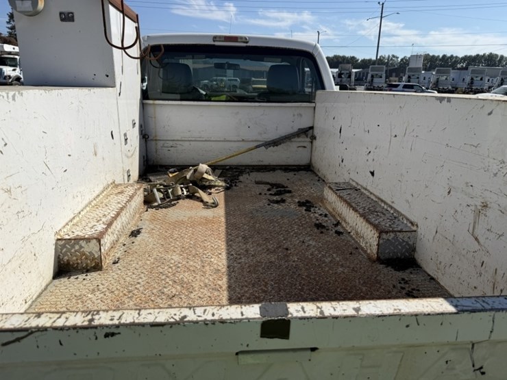 2012-ford-f350-image-18