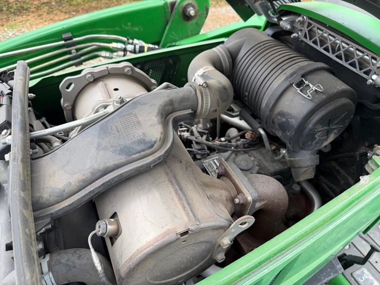 john-deere-3032e-image-66