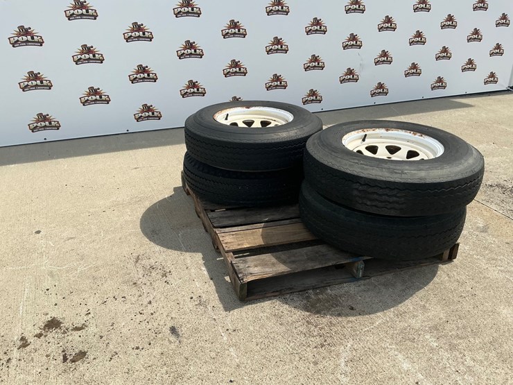#5557-•-(4)-goodyear-workhorse-7.00-15lt-tires-on-white-steel-rims-image-1