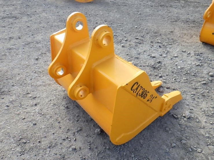 caterpillar-305-image-3