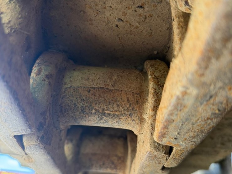 2015-caterpillar-d5k-image-59