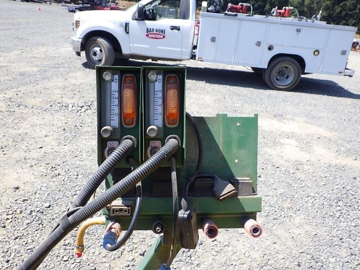 john-deere-4100-image-25