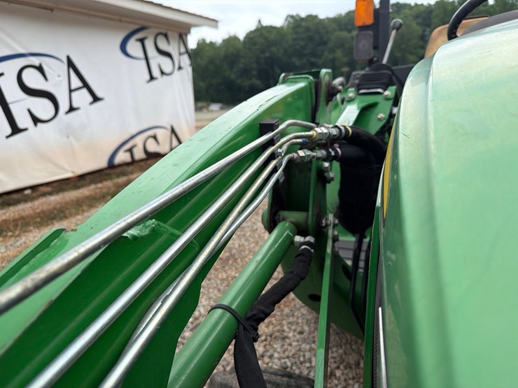 john-deere-3032e-image-24