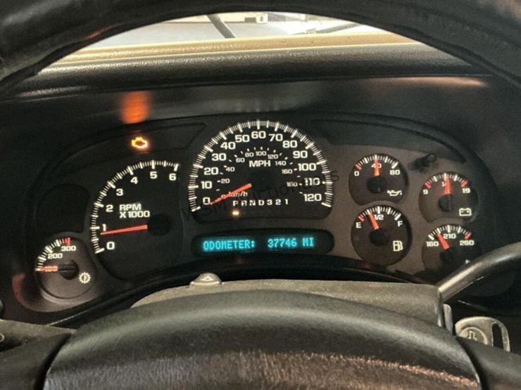 2006-chevrolet-silverado-2500hd-image-16