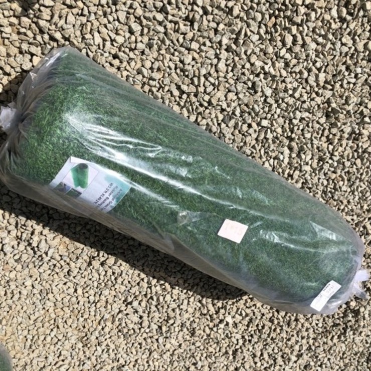 3.3ft x 49.2ft Roll of Unused Artificial Turf,