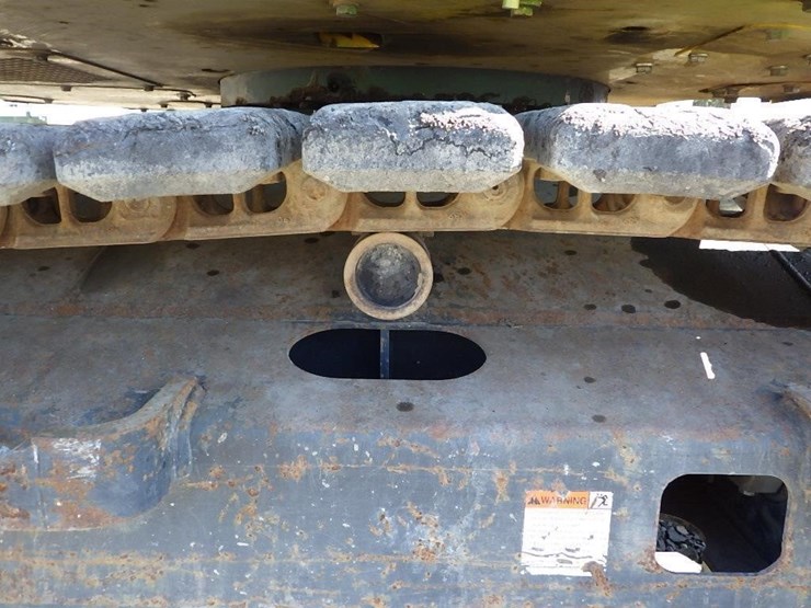 komatsu-pc88mr-10-image-30