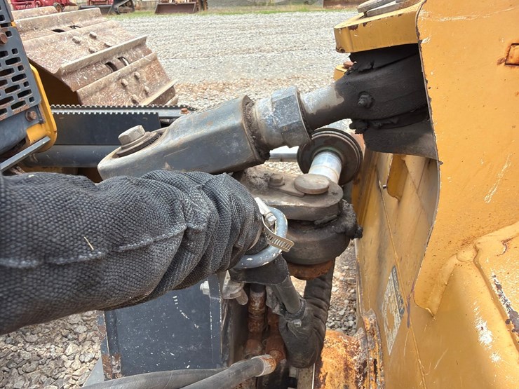 deere-650k-lgp-image-32