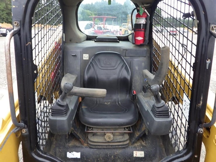 2014-caterpillar-226d3-image-27