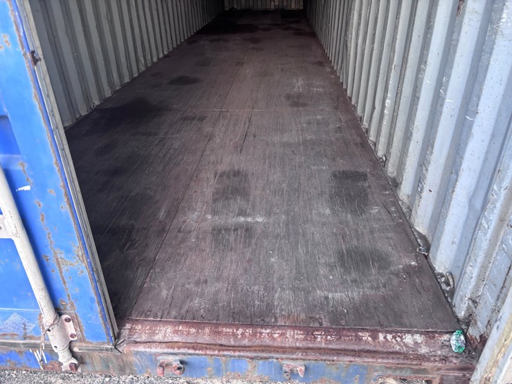 #1241-•-40ft-shipping-container-image-5