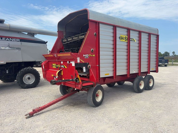 2018-h&s-hd-7+4-16ft-silage-wagon,-tandem-axle,-lights,-540pto,-with-manual,-field-ready,-1274-gear-image-1