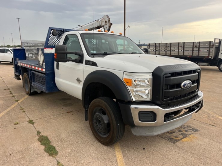 2011-ford-f550-image-3