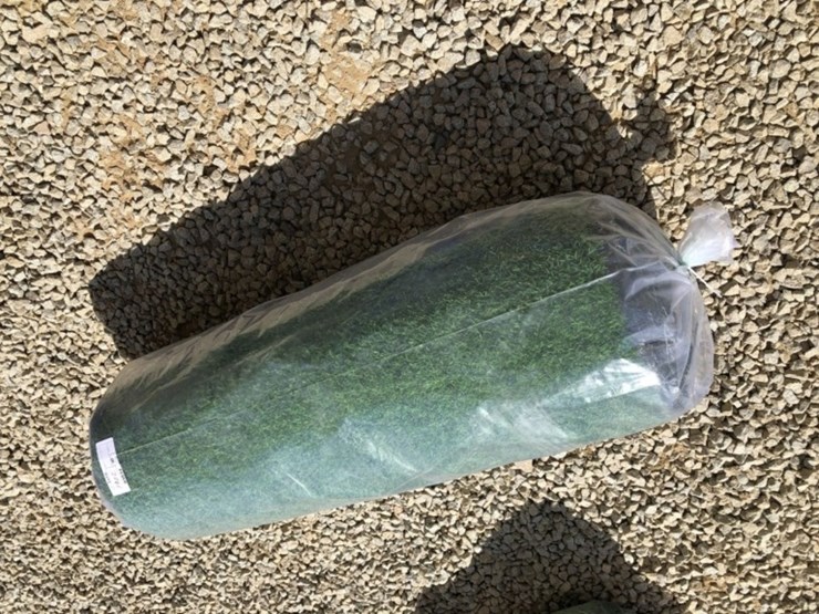 3.3ft-x-49.2ft-roll-of-unused-artificial-turf,-image-1