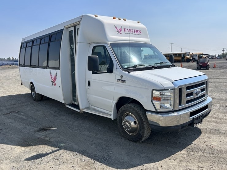 2012-ford-e450-sd-image-7
