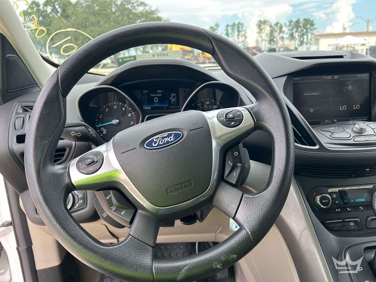 2014-ford-escape-image-13