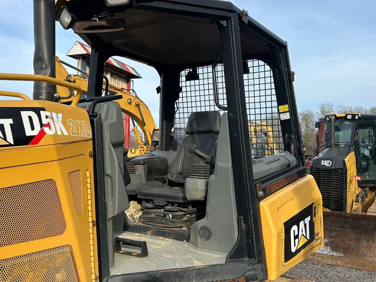 2015-caterpillar-d5k-image-34