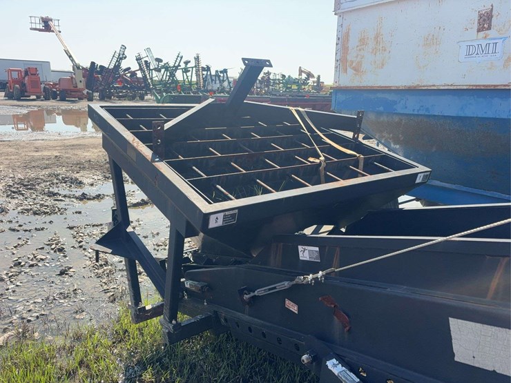 2015-layco-35ft-commodity-conveyor,-28''-belt,-electric-15hp-motor,-low-use,-cleated-belt-image-16