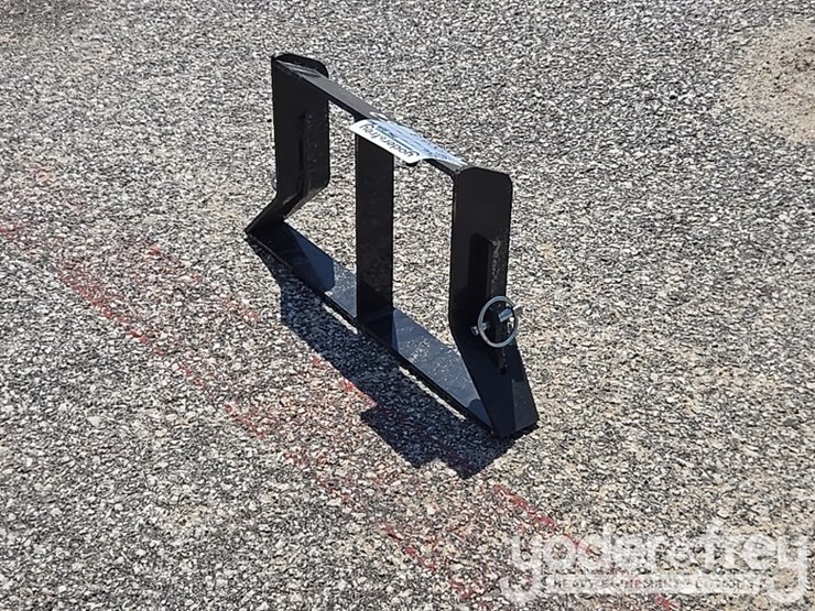 bobcat-pallet-fork-image-3