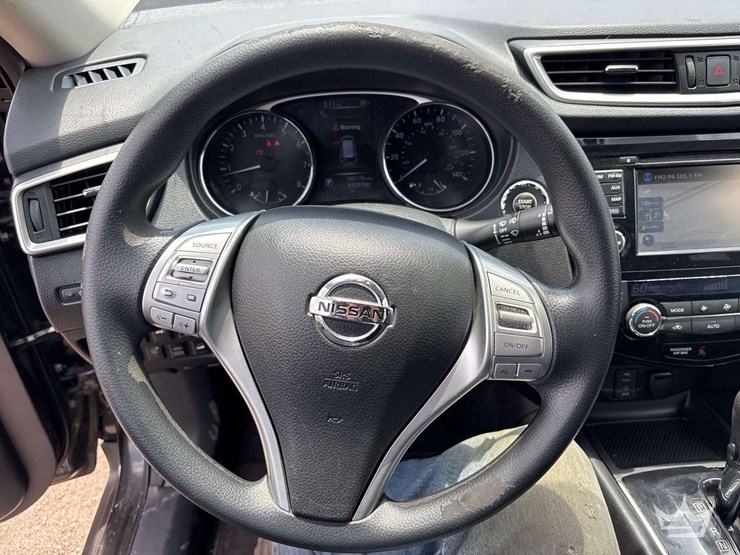 2015-nissan-rogue-image-12