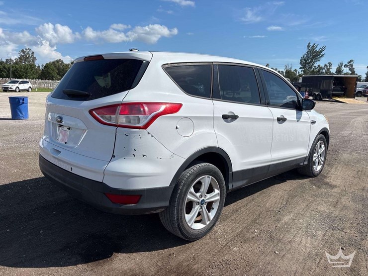 2015-ford-escape-image-3