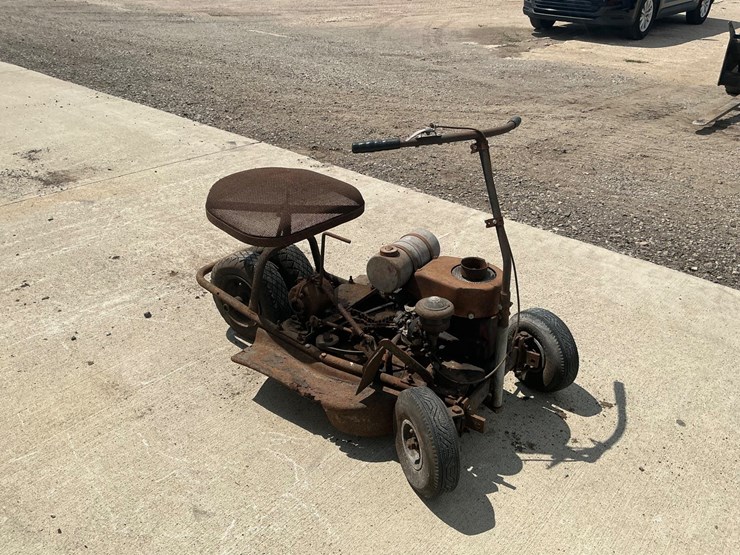 #5554-•-vintage-riding-mower-/-motorized-cart-image-4