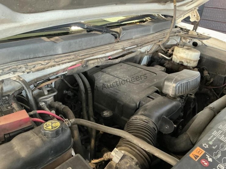 2014-chevrolet-silverado-2500hd-image-13