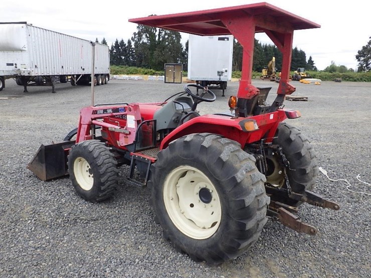 century-3647-tractor-loader-image-3