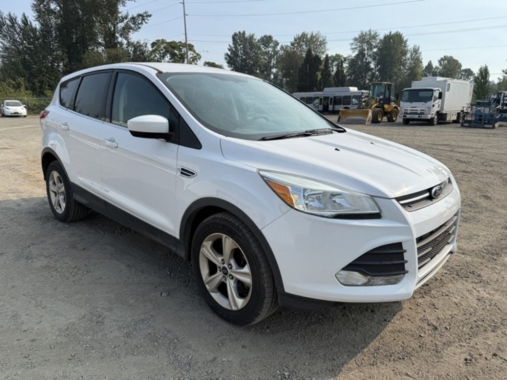 2016-ford-escape-image-2