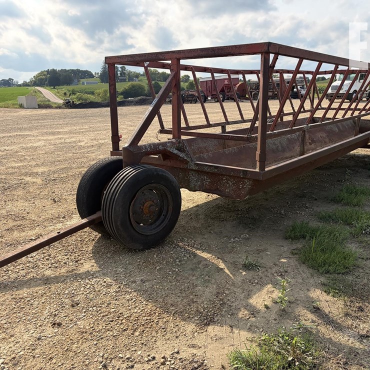FEEDER WAGON 897