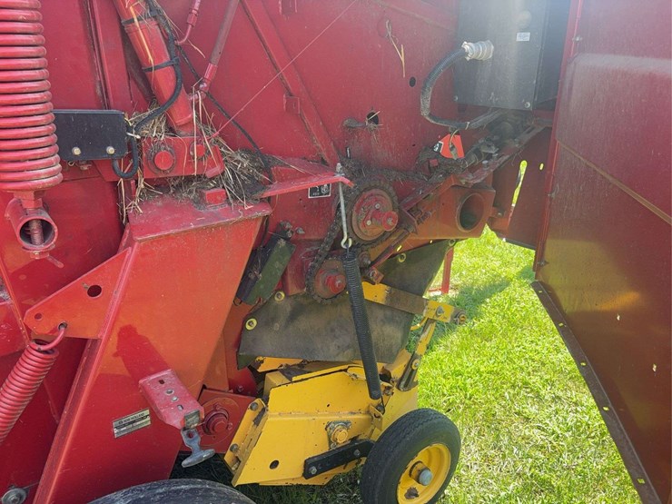 new-holland-688-image-13
