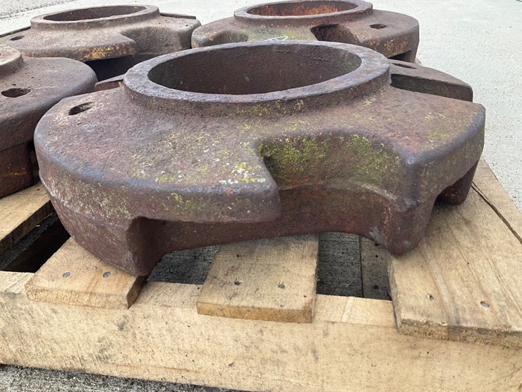 #5564-•-4-john-deere-rear-wheel-tractor-weights-image-8