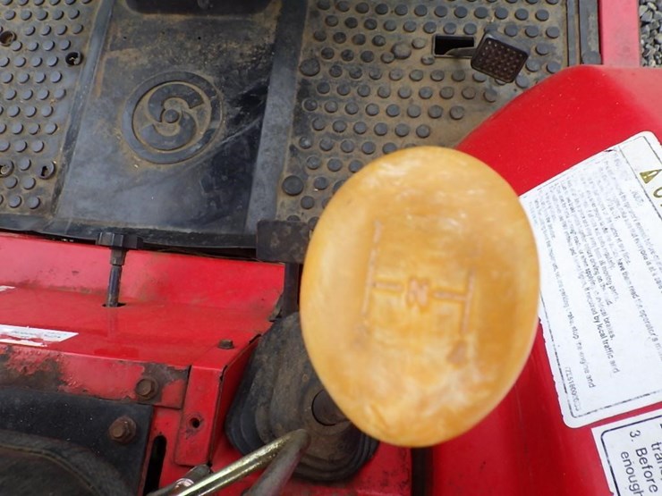 century-3647-tractor-loader-image-24
