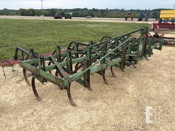 john-deere-c11-image-4