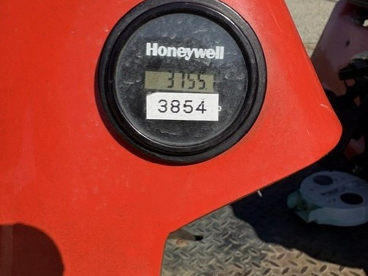 #1010-•-smithco-spray-star-3180-sprayer-image-2