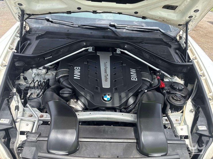 2013-bmw-x5-image-7