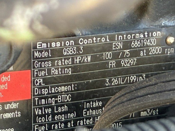 2015-jlg-8042-image-12