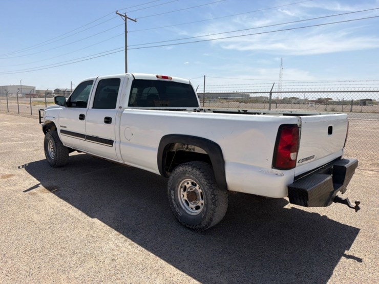 2005-chevrolet-silverado-2500hd-image-6