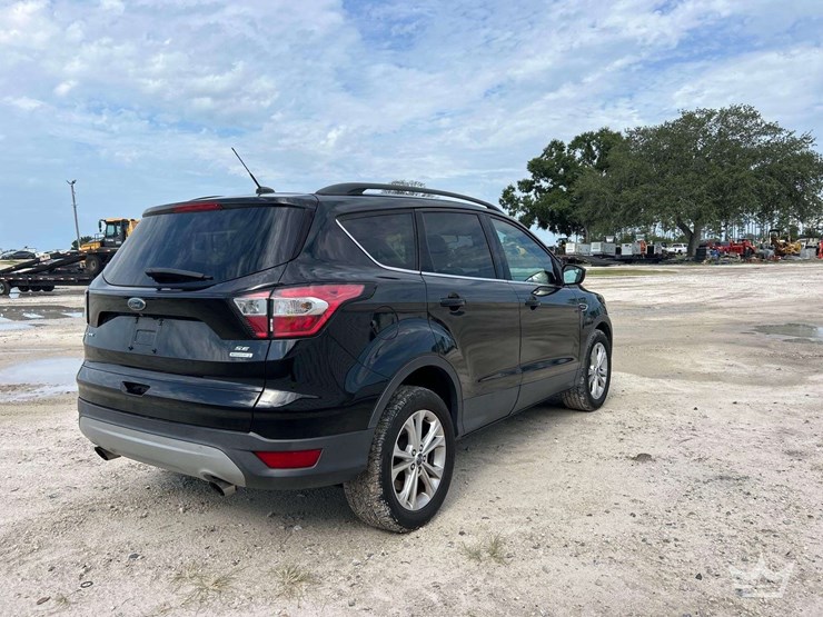 2018-ford-escape-image-3