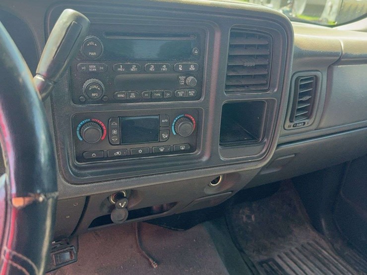 2007-chevrolet-2500hd-image-16