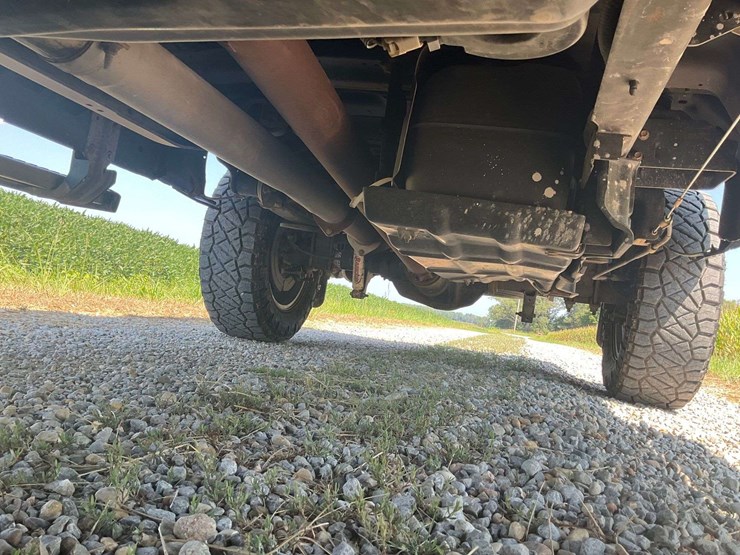 2016-ford-f250-lariat-image-27