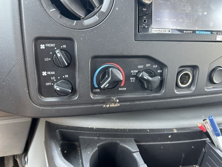 2012-ford-e450-sd-image-23