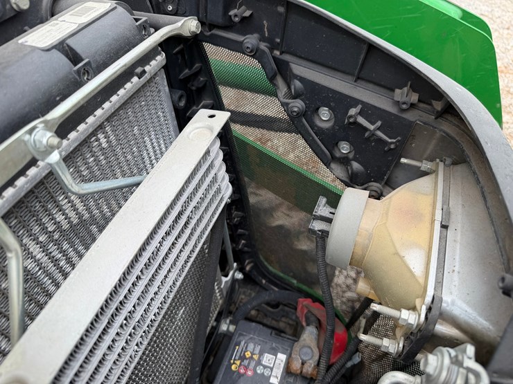 john-deere-3032e-image-64